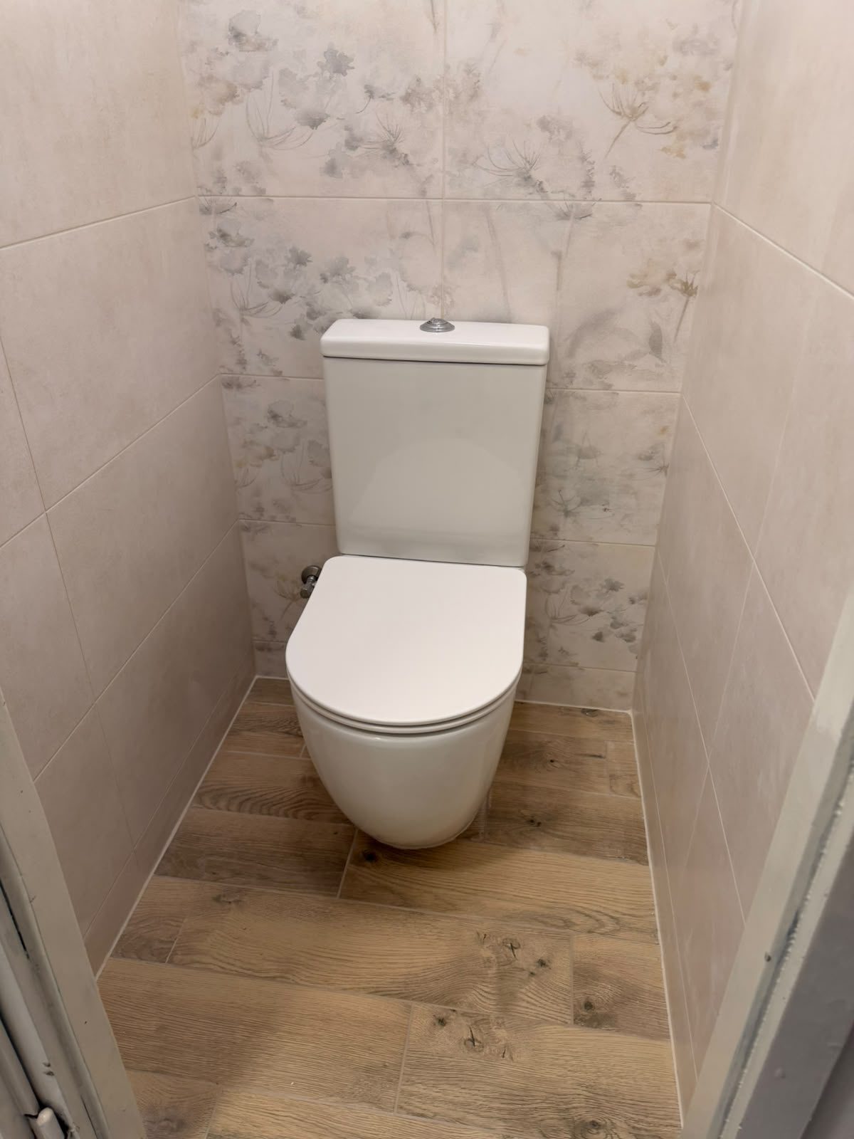 Panel fürdőszoba zuhanyzóval, NM Bau felújítás, Sopron